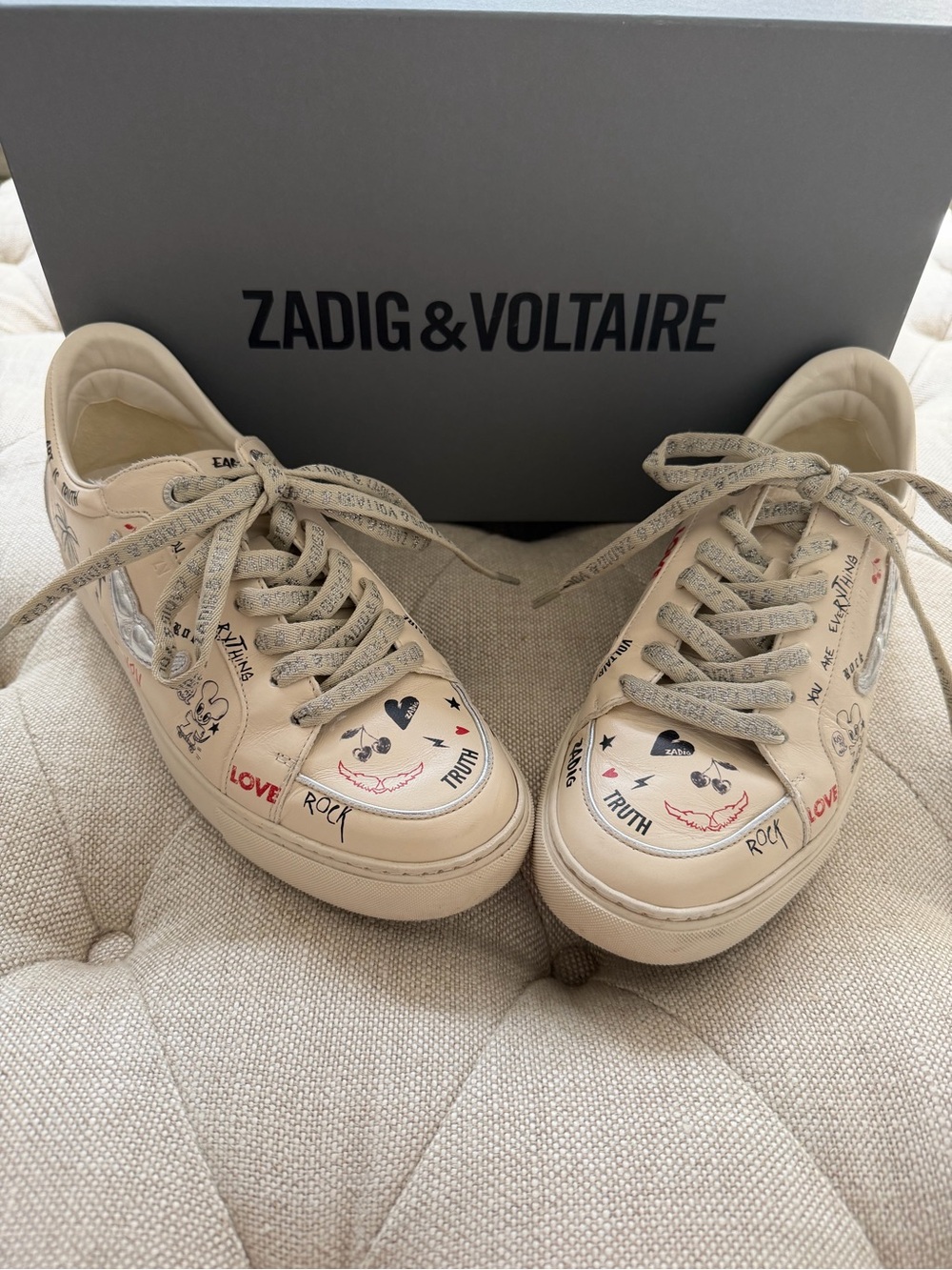 Zadig & Voltaire Cream Leather Low-Top Sneakers with Doodle Accents
